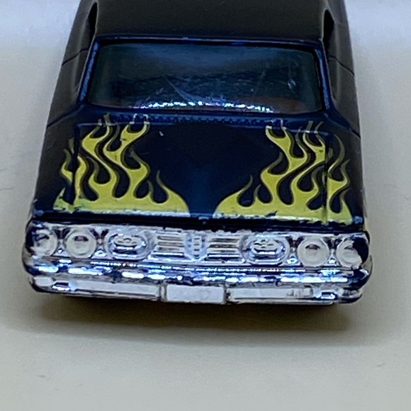 Hot Wheels 2007 Custom’64 Ford Galaxie Dcast 3” Car FlatBlack Yellow Flames 🔥 - Picture 6 of 16